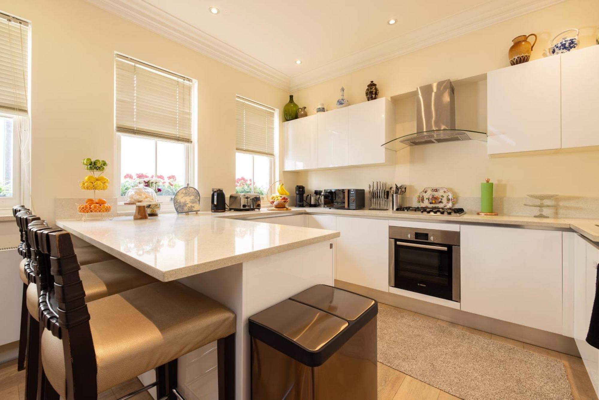 Apartment Paddington 7-bed 13-guest Massive House W Patio